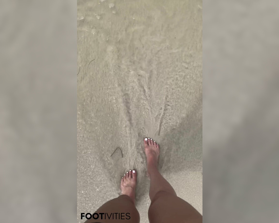 Ivy’s Feet aka footivy Foot Fetish - 07-04-2023 OnlyFans Video - Relaxing Beach ASMR Fall asleep to the sound of my feet in the ocean