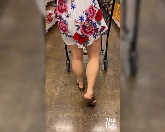 Mai Thick Legs aka maithicklegs Foot Fetish - 04-09-2023 OnlyFans Video - Grocery store shopping