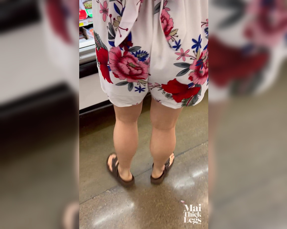 Mai Thick Legs aka maithicklegs Foot Fetish - 05-07-2023 OnlyFans Video - Grocery Store Shopping part 2