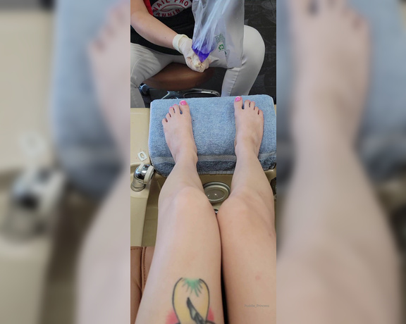 Messy Melanie aka messymelanie Foot Fetish - 09-05-2022 OnlyFans Video - Yesterday was manipedi day_85qn