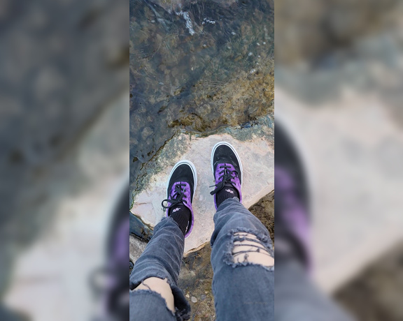 Messy Melanie aka messymelanie Foot Fetish - 02-02-2023 OnlyFans Video - Took A Little Hike Today_1xwf