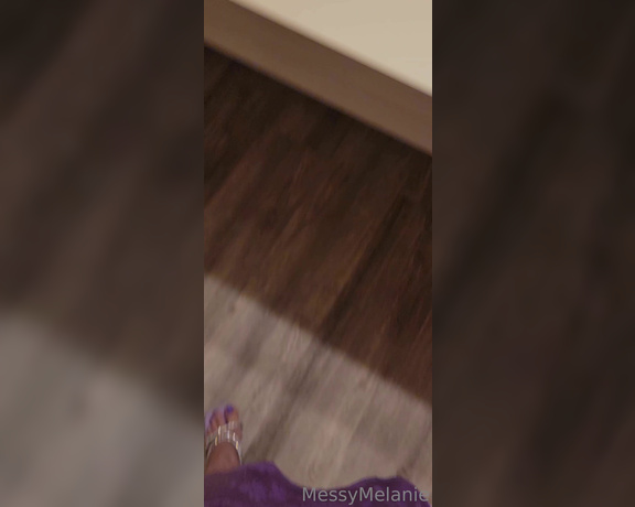 Messy Melanie aka messymelanie Foot Fetish - 06-24-2023 OnlyFans Video - Wedding Season  NEW PEDI REVEAL