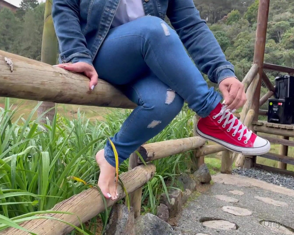 YelahiaG aka Yelahiag OnlyFans - Worshiping my feet outdoors for me is something that contains a lot of magic and excites me to the