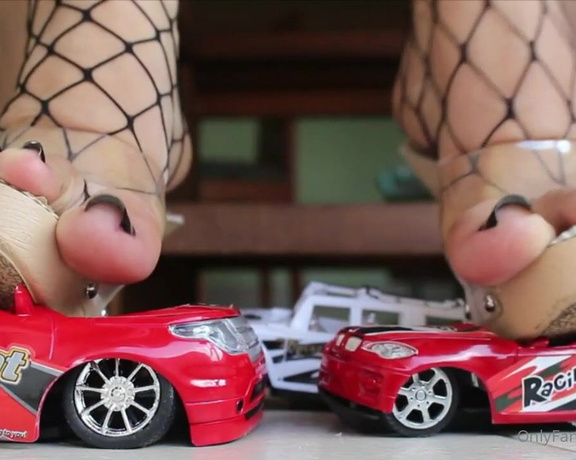 YelahiaG aka Yelahiag OnlyFans - For you guys, specially for the toy car crushing lovers this video of my personal collection Enjoy