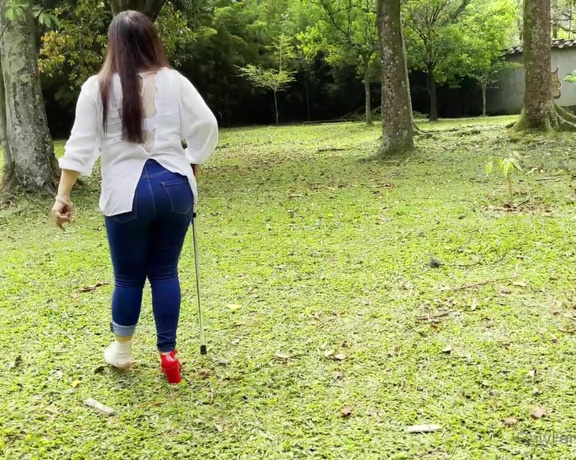 YelahiaG aka Yelahiag OnlyFans - Hi guys! Outdoor walking with my bandaged foot and cane for youand JOI too  Kisses for all