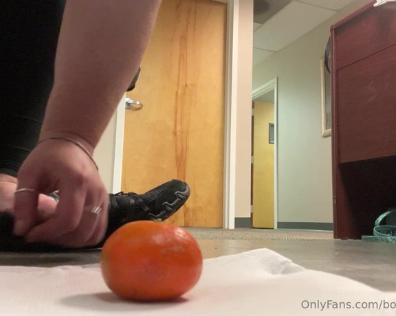 Bootyful Goddess aka bootyfulgoddess Findom - 09-08-2023 OnlyFans Video - New subscriber so I celebrated by crushing an orange at work