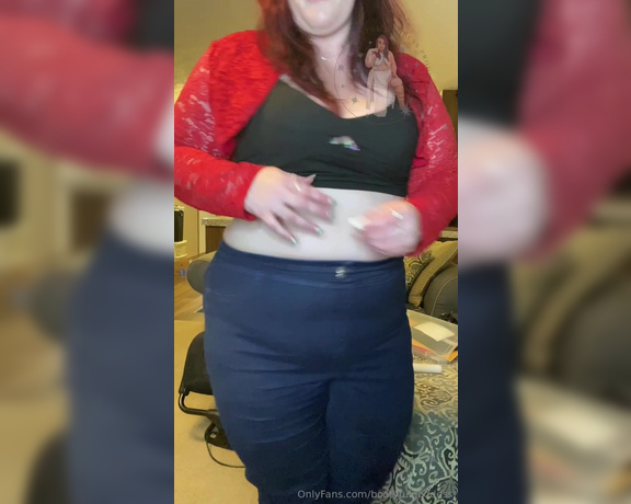 Bootyful Goddess aka bootyfulgoddess Findom - 11-08-2023 OnlyFans Video - Pulling up jeans and then shaking my booty for you