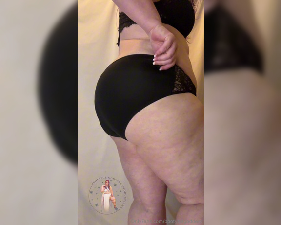 Bootyful Goddess aka bootyfulgoddess Findom - 11-13-2023 OnlyFans Video - Have a good day Just modeling some lingerie