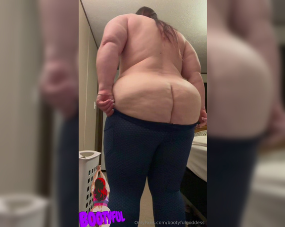 Bootyful Goddess aka bootyfulgoddess Findom - 12-15-2023 OnlyFans Video - Big ASS problems Does pants fit