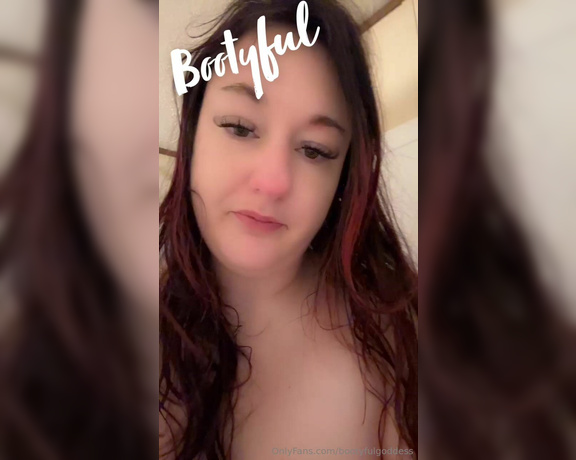 Bootyful Goddess aka bootyfulgoddess Findom - 01-09-2024 OnlyFans Video - Answering questions in the shower