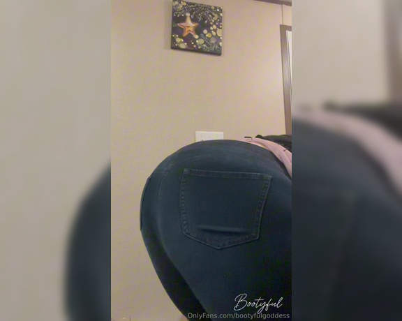 Bootyful Goddess aka bootyfulgoddess Findom - 01-13-2024 OnlyFans Video - Here is