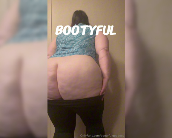 Bootyful Goddess aka bootyfulgoddess Findom - 01-16-2024 OnlyFans Video - Ass shaking