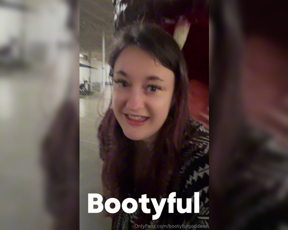 Bootyful Goddess aka bootyfulgoddess Findom - 03-03-2024 OnlyFans Video - He deserved that fart