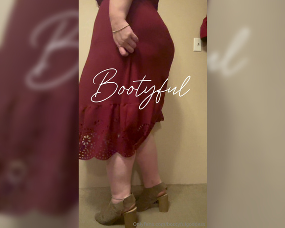 Bootyful Goddess aka bootyfulgoddess Findom - 01-16-2024 OnlyFans Video - Walk by farting