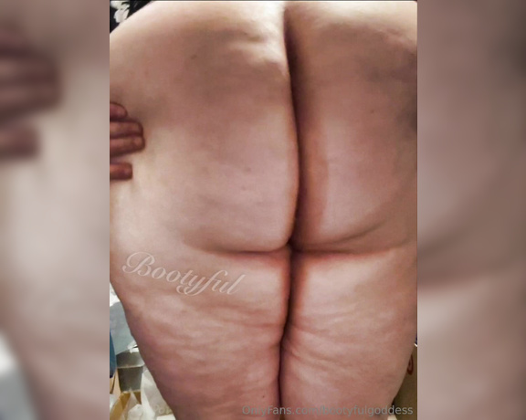 Bootyful Goddess aka bootyfulgoddess Findom - 04-07-2024 OnlyFans Video - Fart from the live