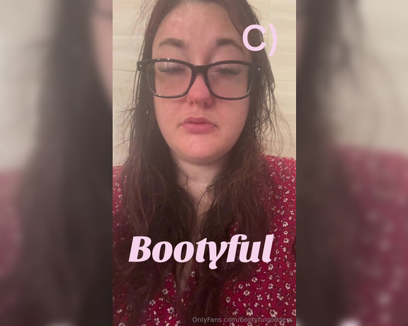 Bootyful Goddess aka bootyfulgoddess Findom - 05-29-2024 OnlyFans Video - Vote for your favorite fart in the comments 2 lucky winners will get a free compilation