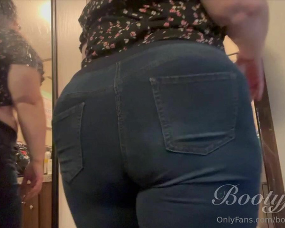 Bootyful Goddess aka bootyfulgoddess Findom - 05-27-2024 OnlyFans Video - Reason number 2 jeans and big bootys dont mix