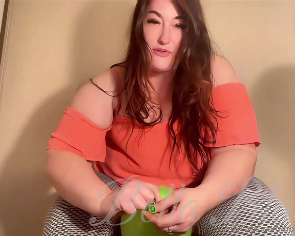 Bootyful Goddess aka bootyfulgoddess Findom - 09-10-2024 OnlyFans Video - That balloon didnt deserve that