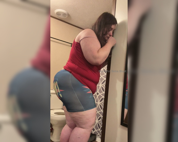 Bootyful Goddess aka bootyfulgoddess Findom - 10-31-2024 OnlyFans Video - Trying to cover up a fart with a cough I failed