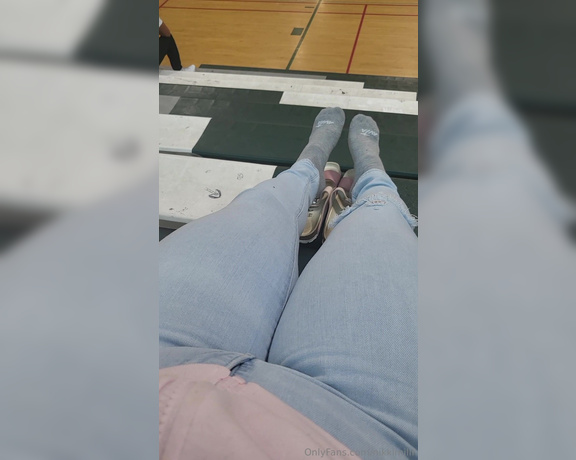 Goddess Nicole aka nicolesgoddesssoles Foot Fetish - 10-06-2023 OnlyFans Video - Just a milf teasing in the bleachers