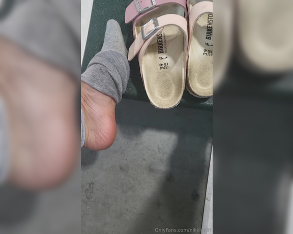 Goddess Nicole aka nicolesgoddesssoles Foot Fetish - 10-06-2023 OnlyFans Video - Just a milf teasing in the bleachers_p638