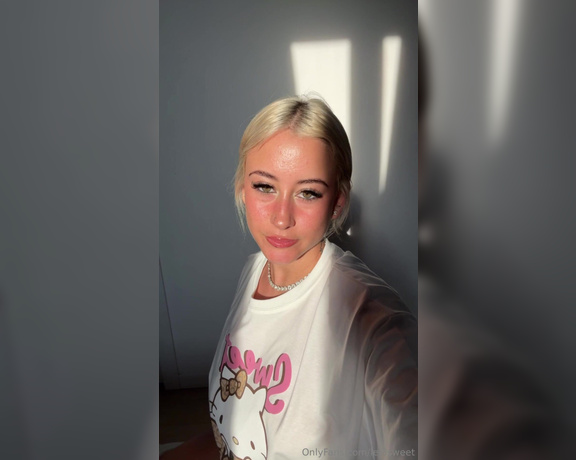 Sweet K4rma aka lei3sweet Foot Fetish - 10-15-2024 OnlyFans Video - Dovrei parlare più spagnolo forse