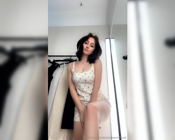 Chantal Akinci aka babybearofficial Foot Fetish - 06-13-2024 OnlyFans Video - you want to try on clothes and accidentally walk into my cabin