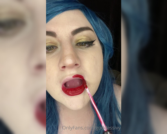 Ivy Morrigan aka goddessivy - 12-16-2022 OnlyFans Video - Some treats for lipstick subs