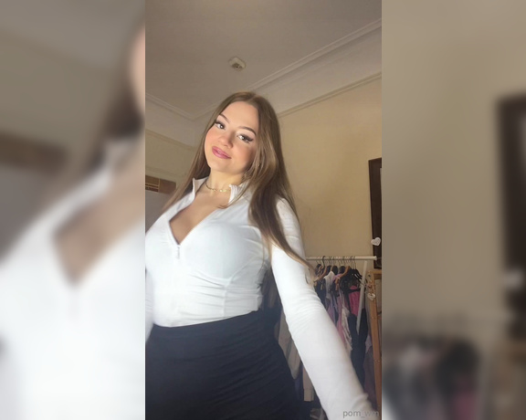 Pom_wm aka pom_wm - 02-17-2024 OnlyFans Video - What have you got planned for tonight i hope its me