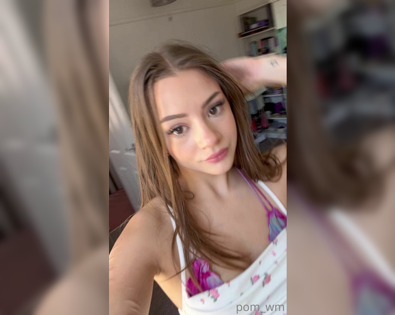 Pom_wm aka pom_wm - 06-09-2023 OnlyFans Video - my beach outfit