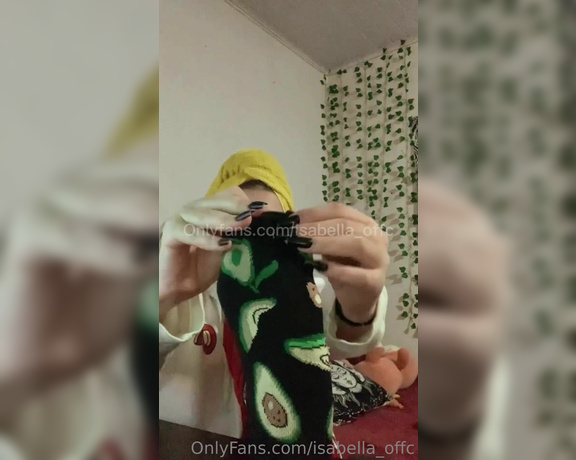 Goddess Ana aka urfeetgirlofc Foot Fetish - 02-18-2023 OnlyFans Video - Meias porque hoje está frio  Socks because today is cold