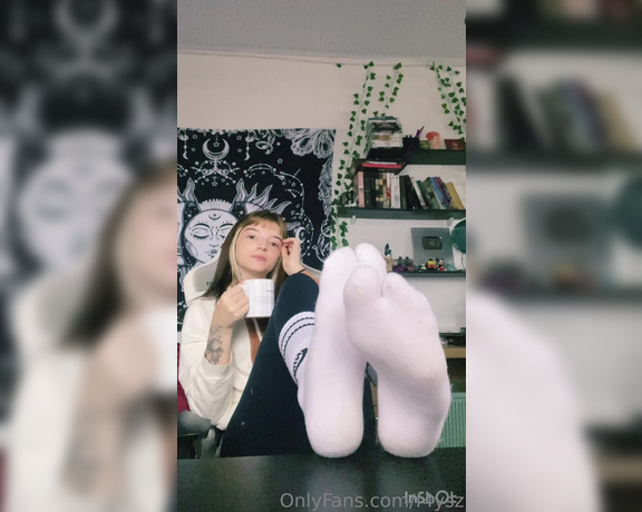 Goddess Ana aka urfeetgirlofc Foot Fetish - 04-17-2023 OnlyFans Video - good afternoon with that foot in your face