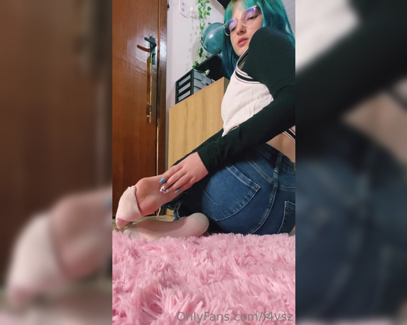 Goddess Ana aka urfeetgirlofc Foot Fetish - 05-25-2023 OnlyFans Video - babes Im accepting content suggestions to bring here for you so come talk to me and