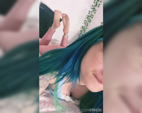 Goddess Ana aka urfeetgirlofc Foot Fetish - 06-09-2023 OnlyFans Video - Gn babessss  pose de anjos que voces amam