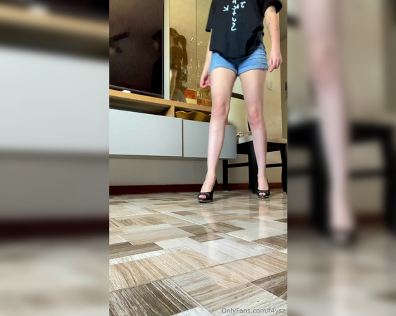 Goddess Ana aka urfeetgirlofc Foot Fetish - 09-18-2023 OnlyFans Video - I dont really like these high heels, but heres a video and I hope you like