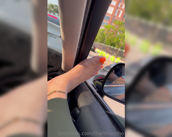 HONCHO aka thefthoncho Foot Fetish - 05-21-2023 OnlyFans Video - Car tease_e4i1