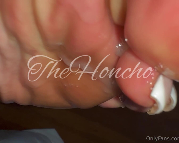 HONCHO aka thefthoncho Foot Fetish - 08-03-2023 OnlyFans Video - I like to play after playing