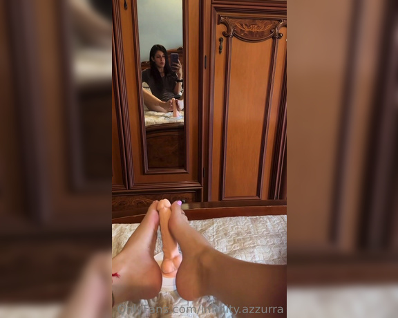 Sofia Ana Infinity aka infinityazzurra Foot Fetish - 07-17-2023 OnlyFans Video - Fa caldo oggi Rilassati, guardami e lascia fare tutto ai miei piedi Its hot today You