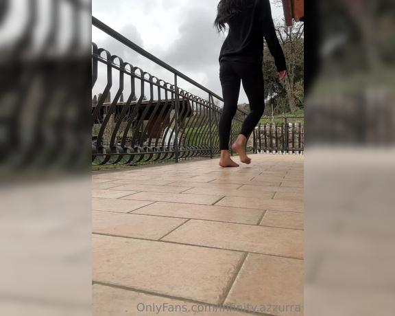 Sofia Ana Infinity aka infinityazzurra Foot Fetish - 07-20-2023 OnlyFans Video - Tanto se mi si sporcano i piedi, ci siete voi a ripulirmeli  If my feet