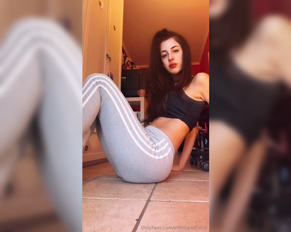 Sofia Ana Infinity aka infinityazzurra Foot Fetish - 11-02-2023 OnlyFans Video - Padrona arrabbiata  Angry mistress