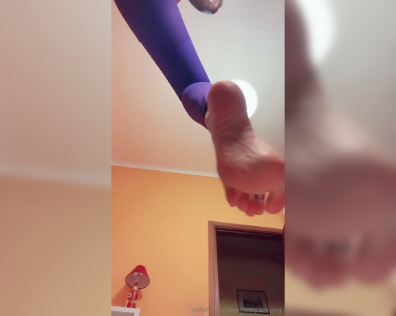 Sofia Ana Infinity aka infinityazzurra Foot Fetish - 02-28-2024 OnlyFans Video - Il tuo posto è per terra, cosa ti sei messo in testa  Vai giù a