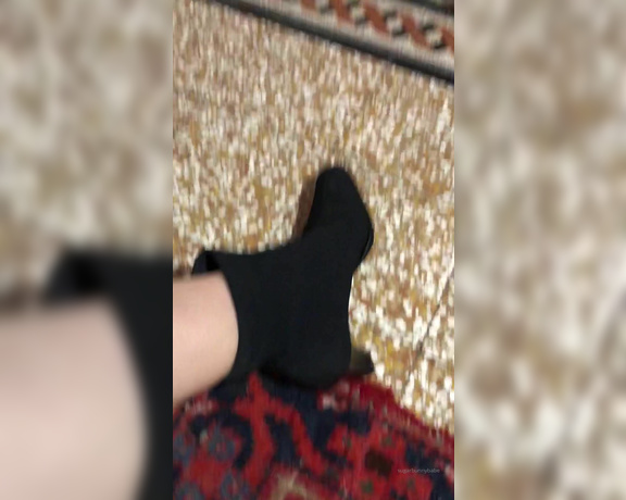 Miss Bunny aka sugarbunnybabe Foot Fetish - 02-15-2020 OnlyFans Video - Blistered feet and red bunions from these tight bootsss I need a massage