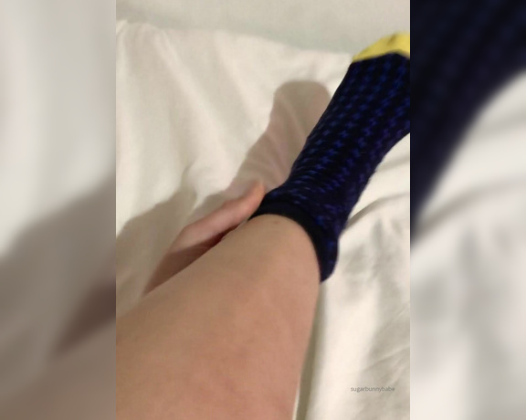 Miss Bunny aka sugarbunnybabe Foot Fetish - 02-11-2020 OnlyFans Video - A biiiiiig bunion sock reveal  Featuring lots of blisters from wearing shoes that are too