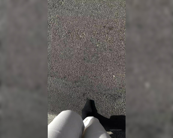 Miss Bunny aka sugarbunnybabe Foot Fetish - 02-24-2020 OnlyFans Video - Sore bunions bulging out of my too tight booties while walking around town today