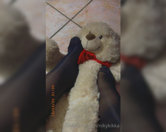 Nikykikka aka nikykikka Foot Fetish - 12-04-2020 OnlyFans Video - Play with