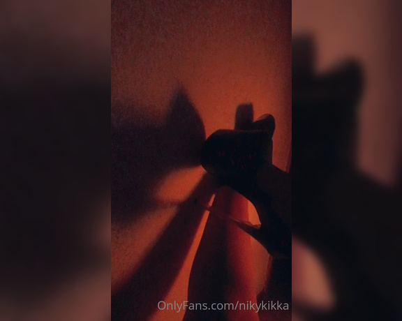 Nikykikka aka nikykikka Foot Fetish - 02-01-2021 OnlyFans Video - The light  in the heels