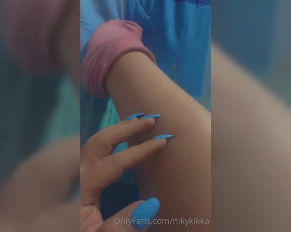 Nikykikka aka nikykikka Foot Fetish - 04-11-2021 OnlyFans Video - Pink socks