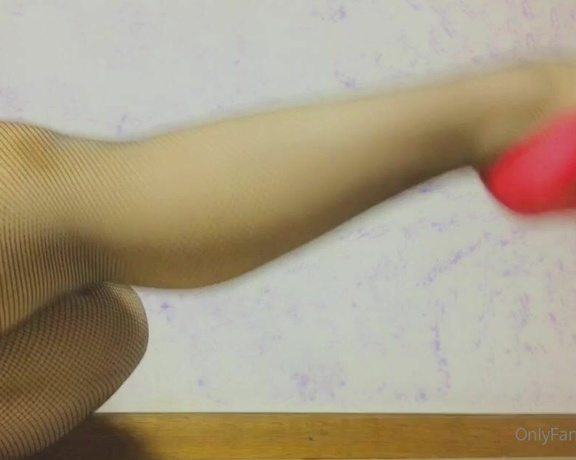 Nikykikka aka nikykikka Foot Fetish - 02-04-2021 OnlyFans Video - Three desire videos_alnj