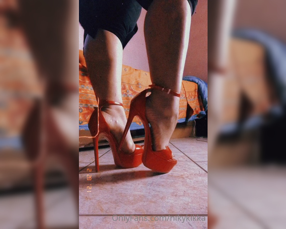 Nikykikka aka nikykikka Foot Fetish - 02-28-2021 OnlyFans Video - Happy night_tiav