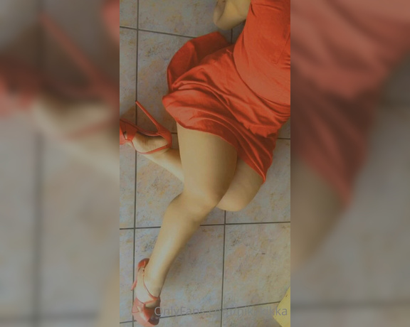 Nikykikka aka nikykikka Foot Fetish - 05-23-2021 OnlyFans Video - Red_nkfy